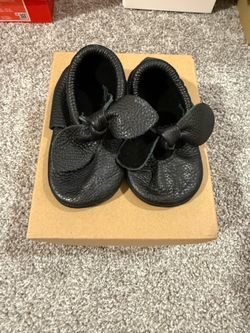 Freshly Picked Black Leather Moccasins – Toddler size 5