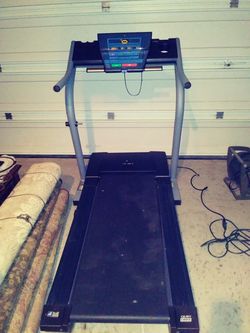 Nordictrack EXP 1000 XI IFIT compatible Treadmill in excellent condition for Sale in The Colony TX OfferUp