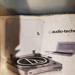 Audio Technia Belt Driven Usb Turntable