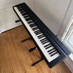 Yamaha P-35 weighted key piano with proline stand
