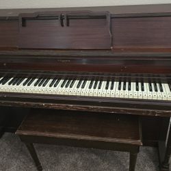 Weaver Piano And Bench