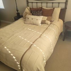 Queen Bed With Headboard And Bedding