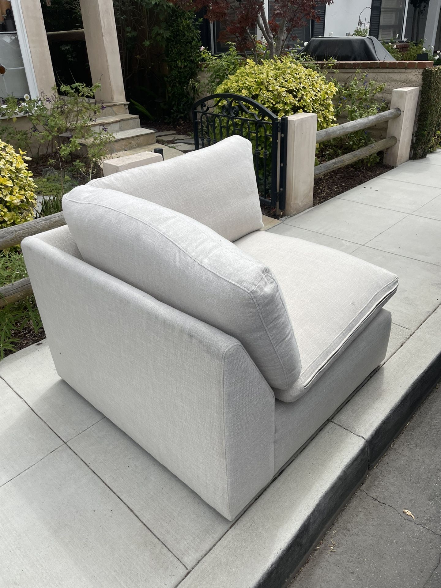 Cloud Couch And Ottoman