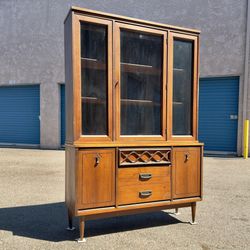 Gorgeous Mid Century Modern Walnut Hutch/ China Cabinet Vintage 1960