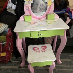 Kids Vanity 