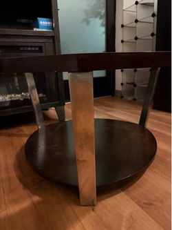 $350 OBO – Modern 3-Piece Coffee Table Set (Coffee Table + 2 Matching End Tables)