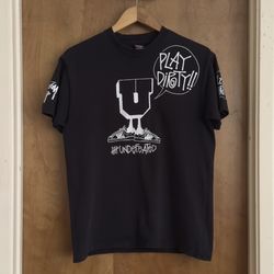 Stussy Undefeated Play Dirty Tokyo Japan Medium M Black Graphic Tshirt 2000s