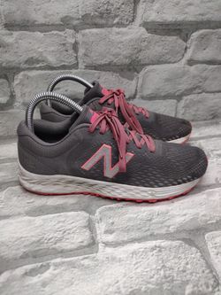 New Balance Womens size 7 Wariscg2 Gray Guava Running Walking Athletic Shoes