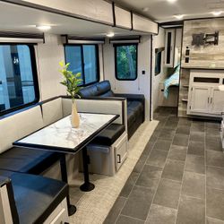 2022 Heartland Mallard M32 Camper Rv