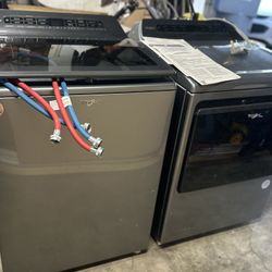 Whirlpool Washer And Dryer Set