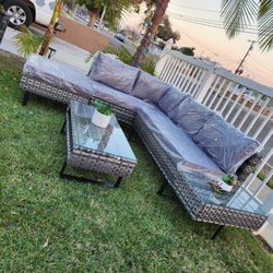 New And Assembled Patio Set / Sectional Sofa Outdoor Furniture.