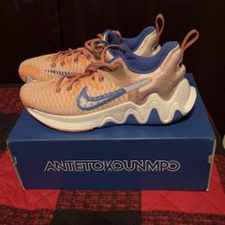 Nike Gianni’s Size 12