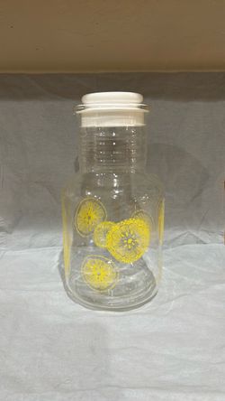 Pyrex Vintage Lemons Juice Decanter Lid