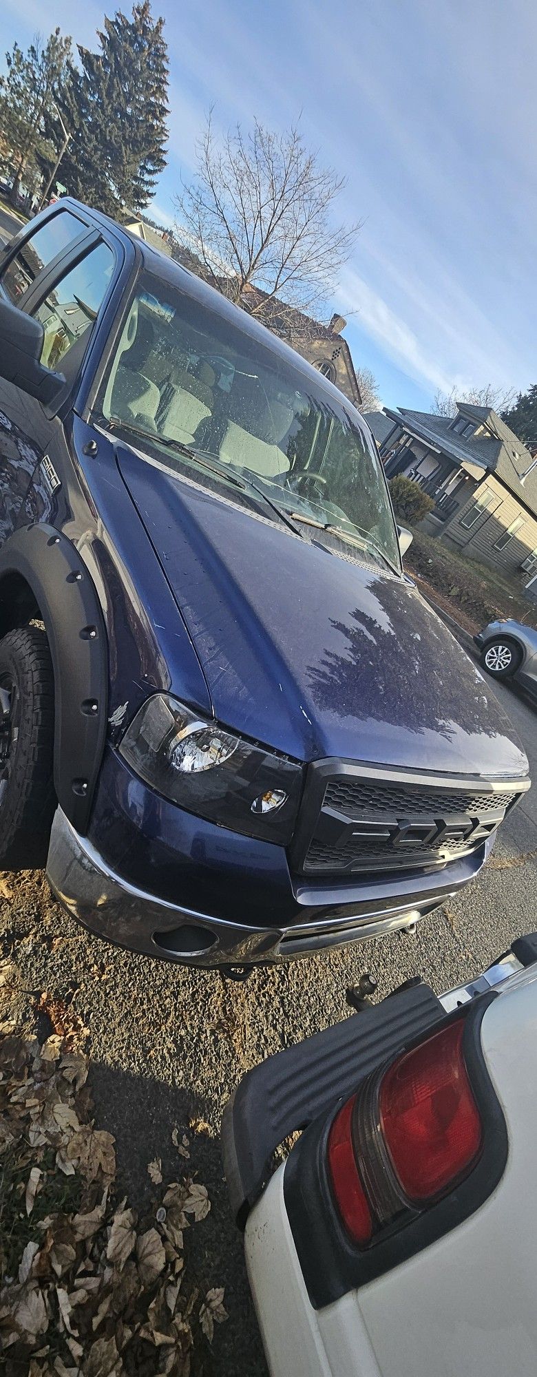 2007 Ford Focus. I bought it in September and couldn't transfer it to my name due to lack of funds. The exhaust smokes heavily and the engine vibrates