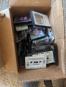 Lot of Vintage Cassette Tapes Mixed Titles