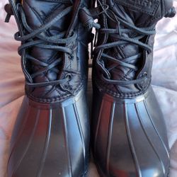 Sperry Saltwater Quilted Black  Size 8