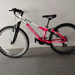 BICYCLE SPECIALIZED 21 SPEED SIZE 24 BRAND NEW 