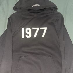 Black 1977 Essentials Hoodie