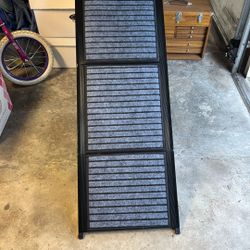 Heavy Duty Folding Dog Ramp About 6’ Long And 19.5” Wide 