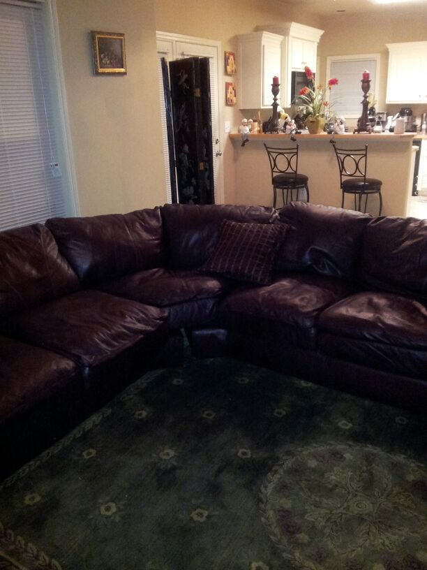 Viewpoint Leather Work s premium sectionalectional