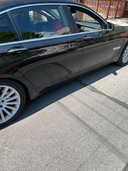 2012 BMW 750