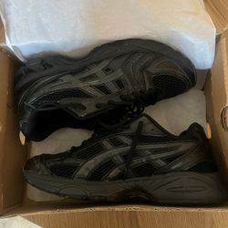 Gel Keyano 14 “Black Graphite Grey”