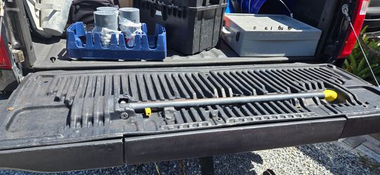 2011 to 2016 f250 f350 tailgate folding pole