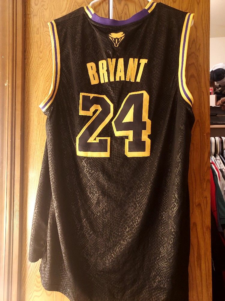 Mens Kobe Bryant Momba XL Jersey 