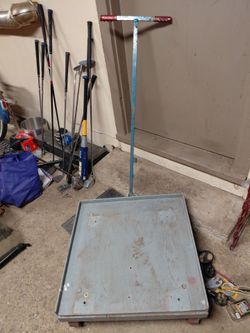 4 wheel cart with handle