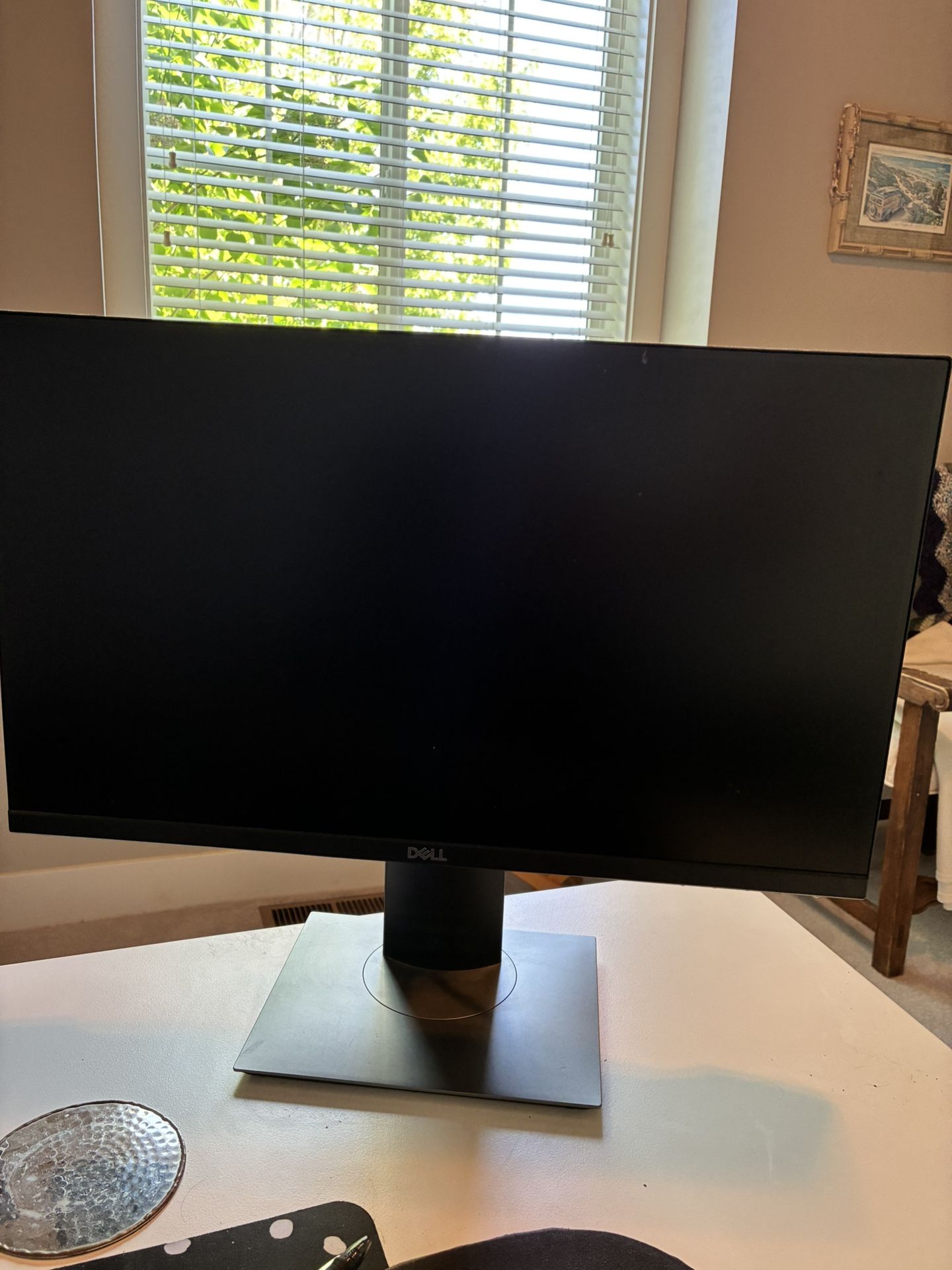 Dell monitor 19” x 11”h