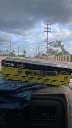 RYOBI 3/8 ratchet kit
