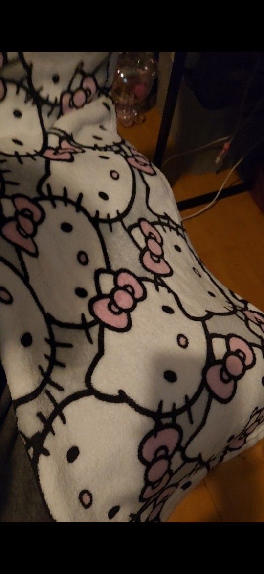 hello kitty blanket