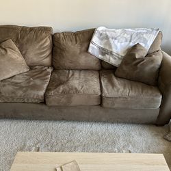 Brown couch 