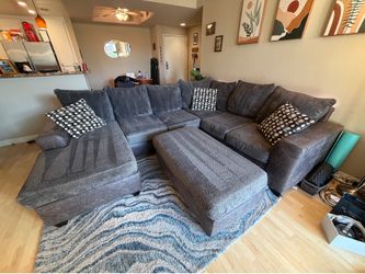 Comfy Sectional Sofa w/ Storage Ottoman