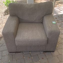 Chair With Ottoman