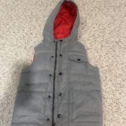 Boys Vest Size 6/7 Like New