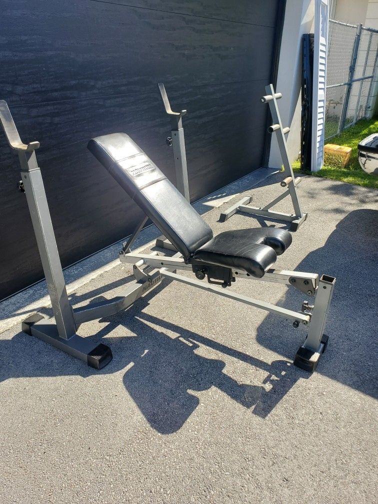 Nautilus Bench Squat And Weight Rack