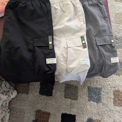 **MEN'S CARGO SHORTS**