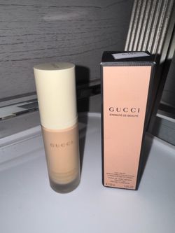 GUCCI FOUNDATION 24Hr. Wear Matte finish