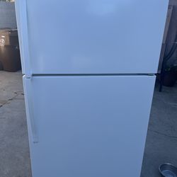 Whirlpool  21cuft refrigerator