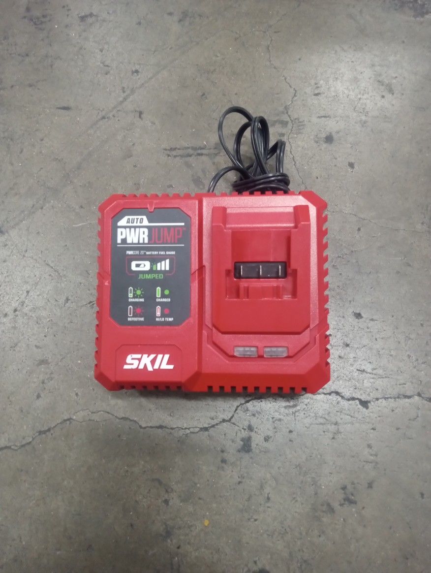 Cargador de batería Skil 20V