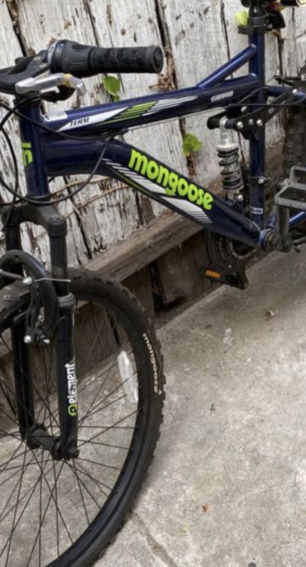 mongose mountain bike