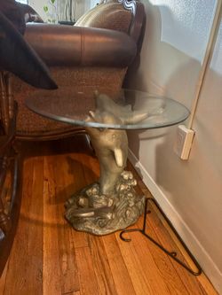 Dolphin 1 glass table