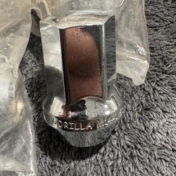 19pcs Gorilla OEM Style Chrome Lug M14x1.50 Ram RHO / TRX/ Ram 1500 / Mustang/ Charger / Challenger     Fe