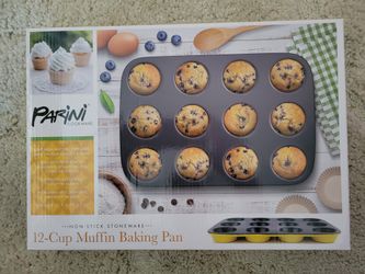 12-Cup Muffin Baking Pan 