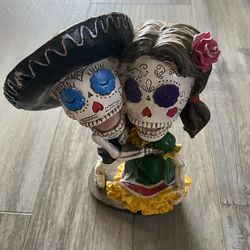 Day of the dead figurines