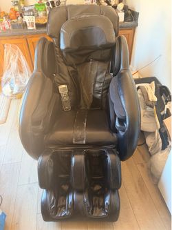 Brookstone Full-Body Massage Chair