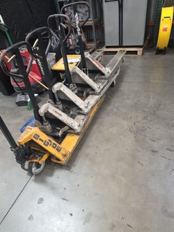 PALLET JACKS