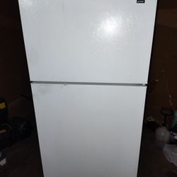 Refrigerator Top Freezer 