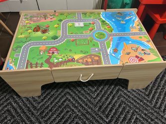 Kids play table